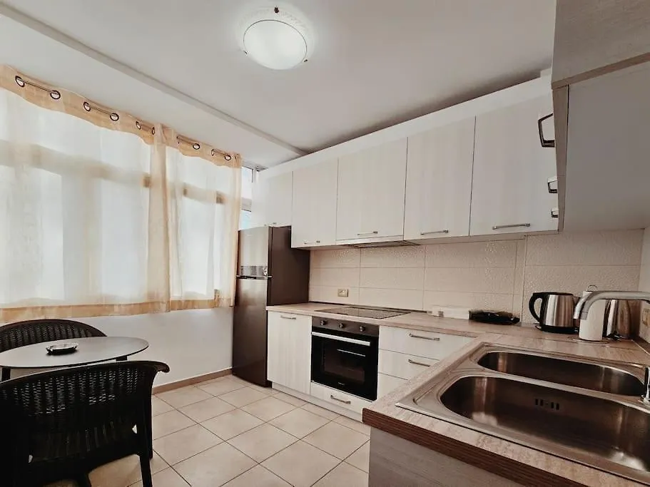 Rino'S Apartment Tirana
