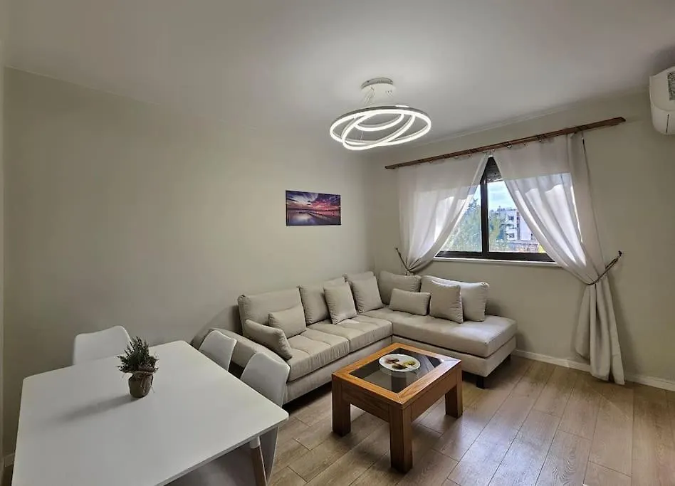 Rino'S Apartment Tirana